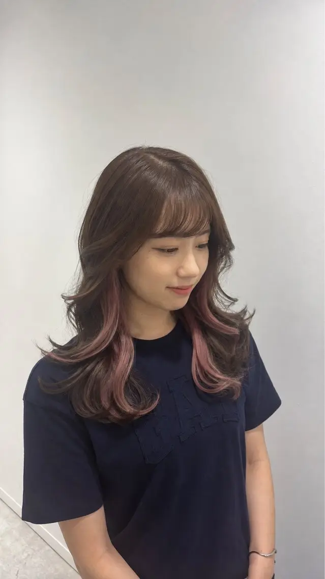 セミロング ヘアカラー 青木 瑠香のヘアスタイル