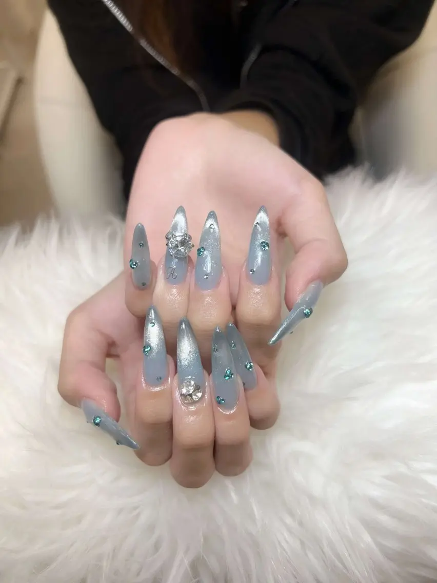 ネイル チークネイル 長さ出し フットネイル マグネットネイル 持ち込み ハンドネイル ANH NAIL ゴテゴテ専門店💎のネイルデザイン