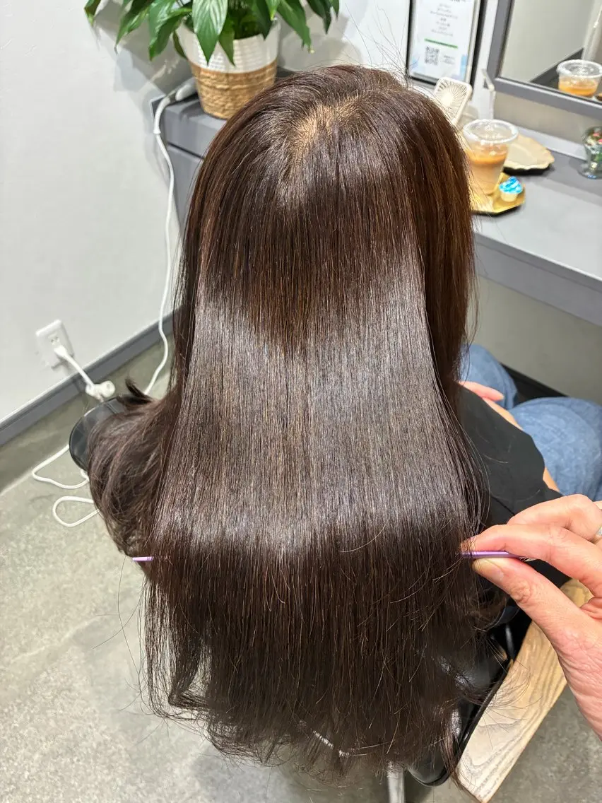 ロング カット ヘアカラー 縮毛矯正 西村 花織のヘアスタイル