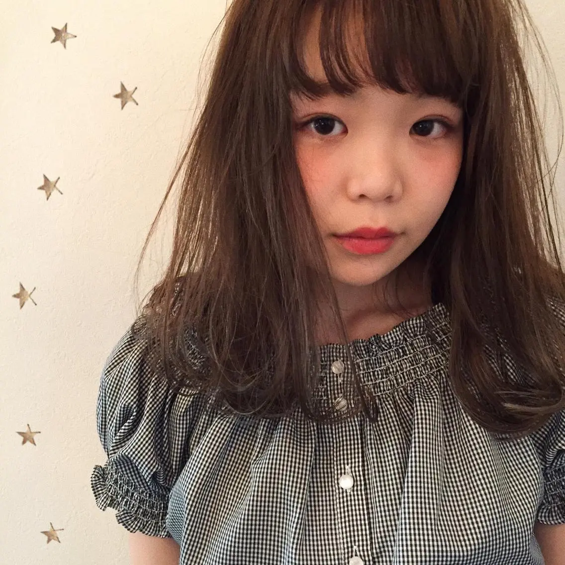 セミロング アッシュ ハイライト 市川 千夏のヘアスタイル