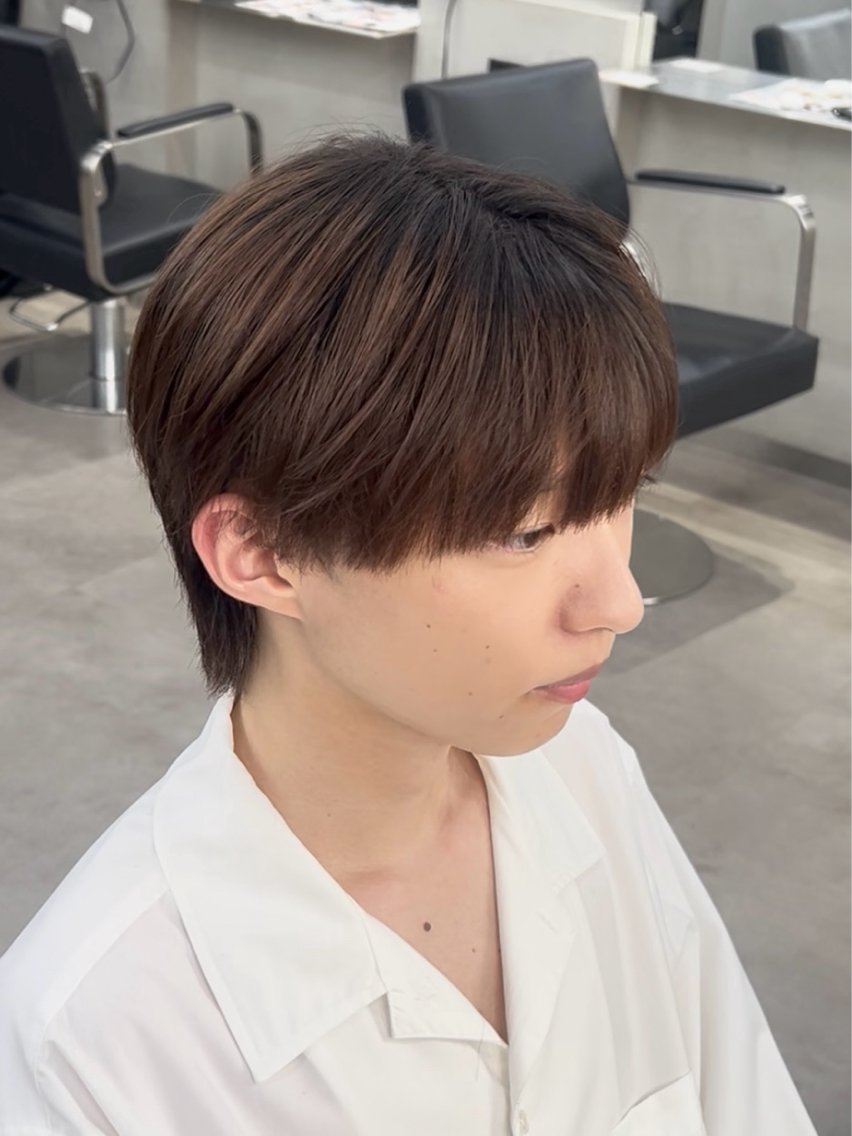 メンズ センターパート カット 縮毛矯正 曲がる縮毛矯正 LIBER 岩名のヘアスタイル