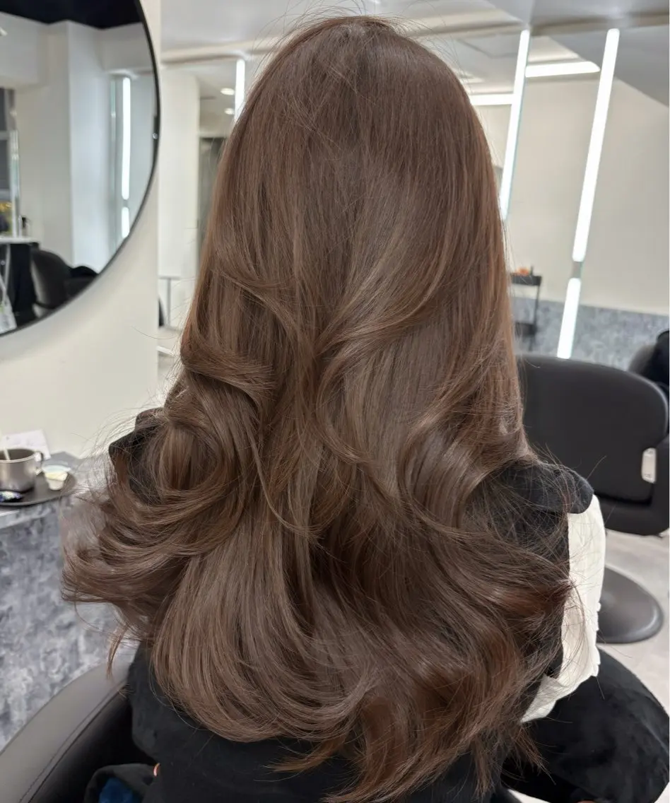 ロング カラー カット ヘアカラー 東 奎吾のヘアスタイル