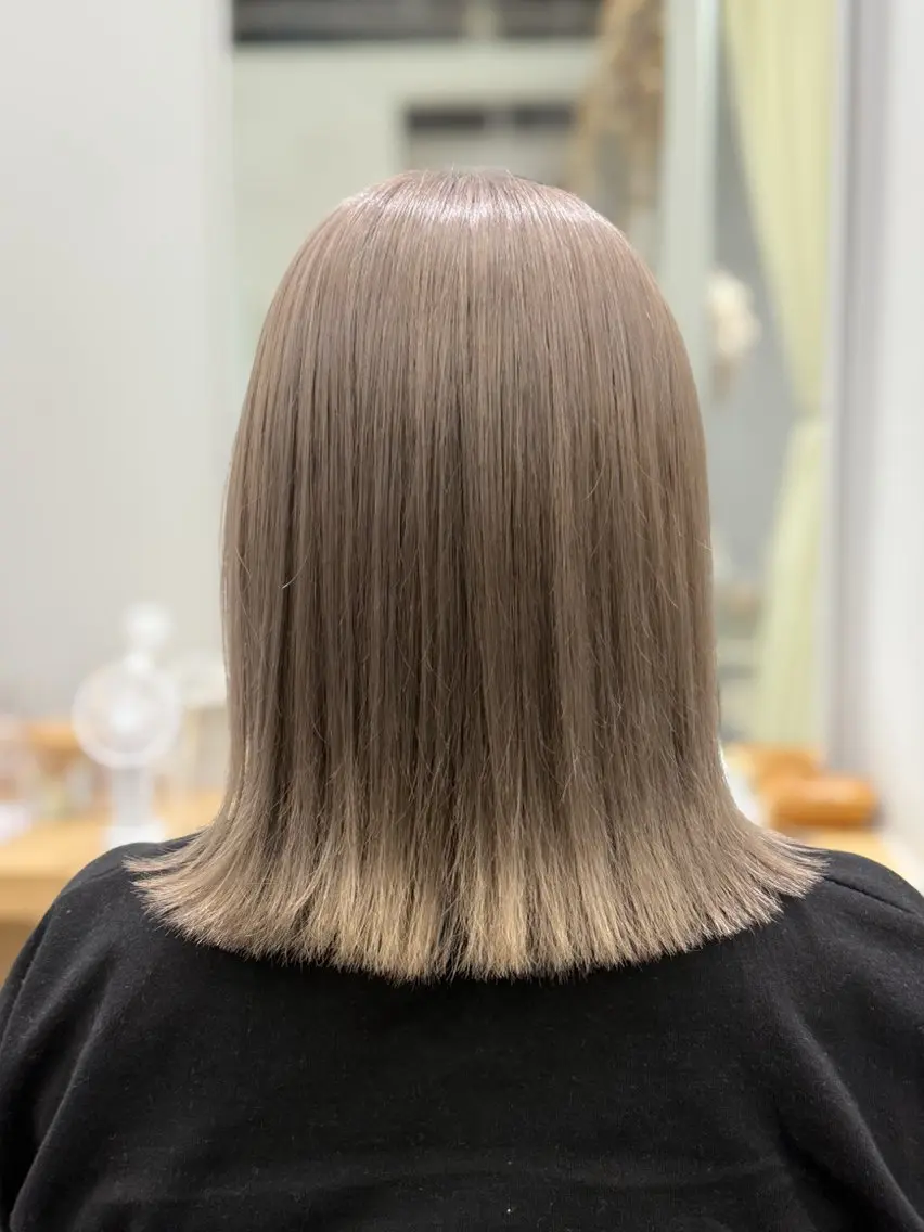 ミディアム カラー ブリーチ 透明感カラー オレンジ ヘアカラー トリートメント 巻ける髪質改善🫧ハ イライト/永田汰伊智のヘアスタイル