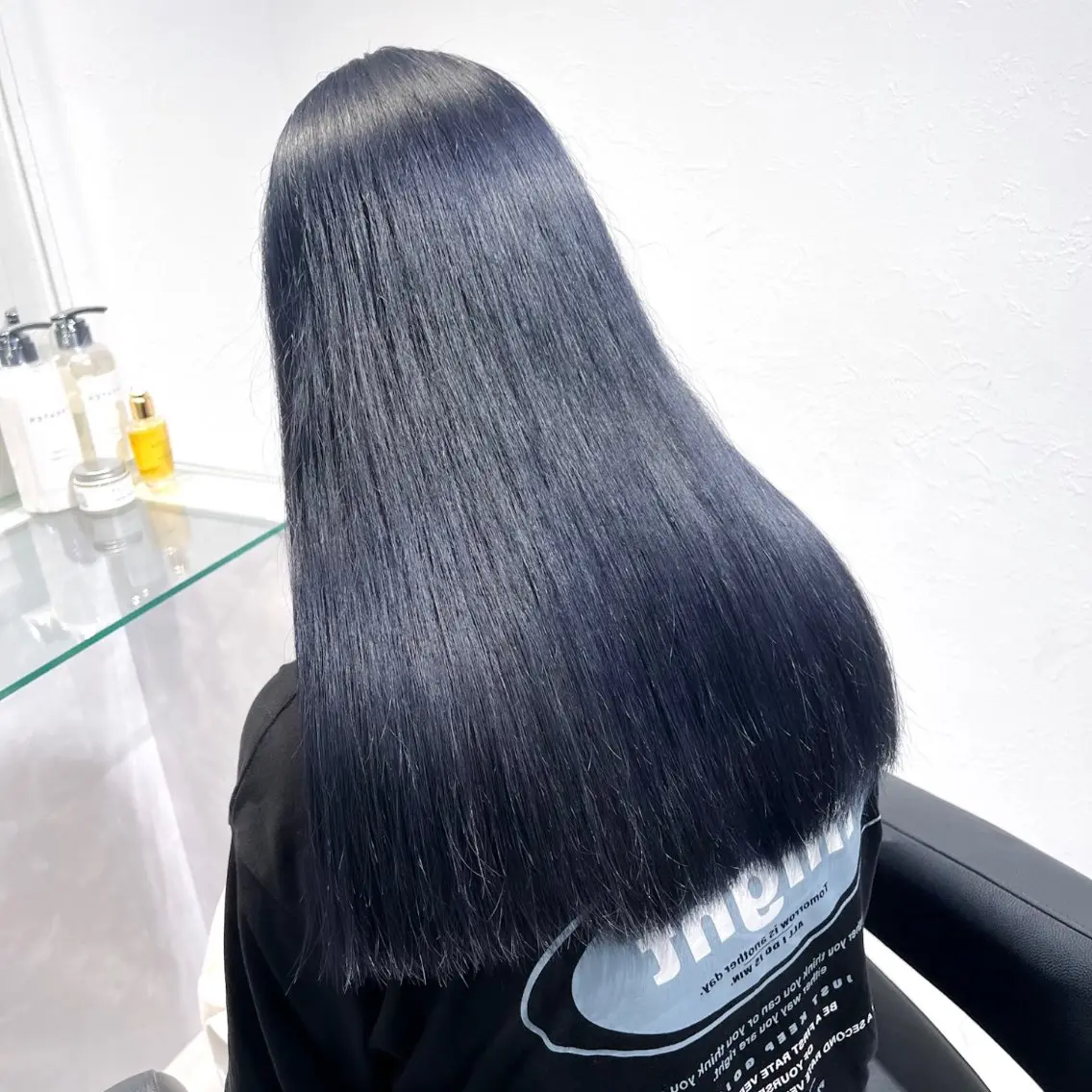 ロング カラー ヘアアレンジ メンズ メンズブリーチ ブリーチ 透明感カラー 髪質改善 🦋重くない暗髪🦋 Hana🦋のヘアスタイル