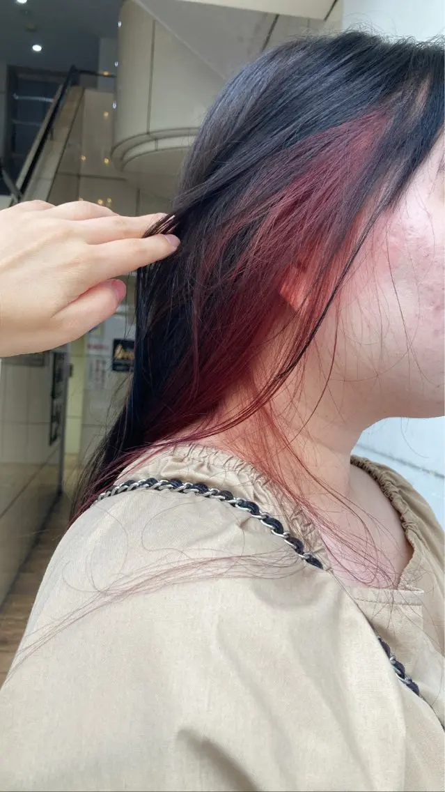 カラー ヘアカラー 川上 愛のヘアスタイル