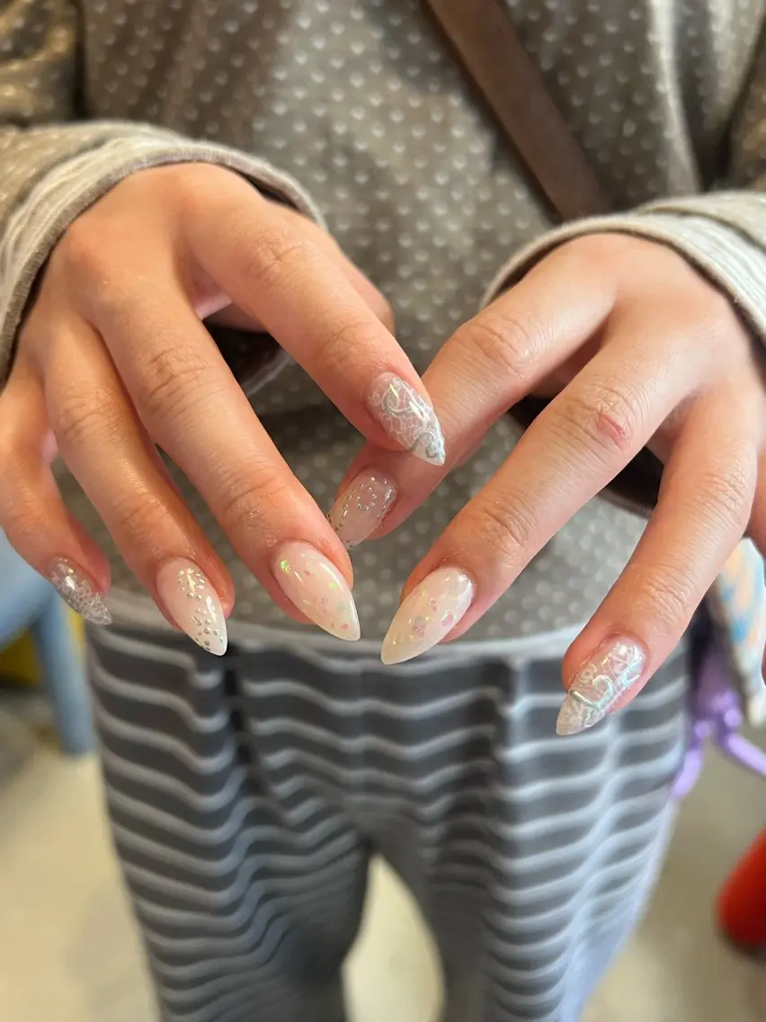 ネイル ハンドネイル Hata nail 🎀個性派ニュアンスのネイルデザイン