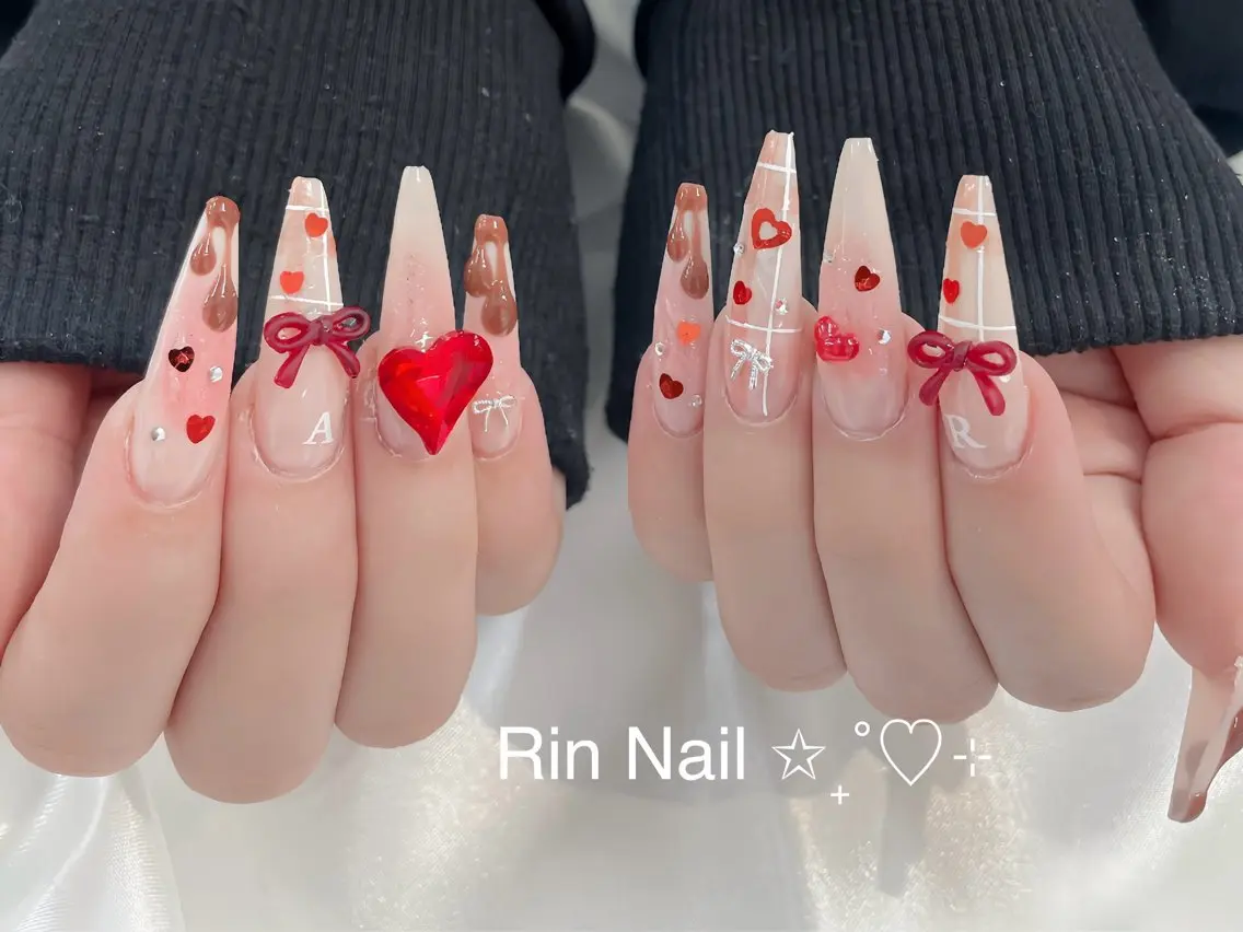 ネイル チークネイル フラッシュネイル フラワーネイル フットネイル ジェルネイル ハンドネイル Rin Nail Shinokuboのネイルデザイン