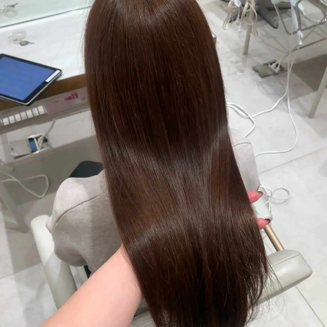ロング カラー 内田 志乃のヘアスタイル