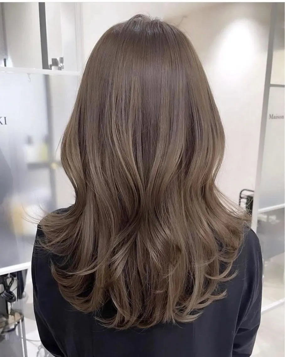 ロング カラー ベージュカラー ブリーチ 透明感カラー ダブルカラー ブリーチなしカラー 似合わせカット× 顔周りカットるな🌛のヘアスタイル