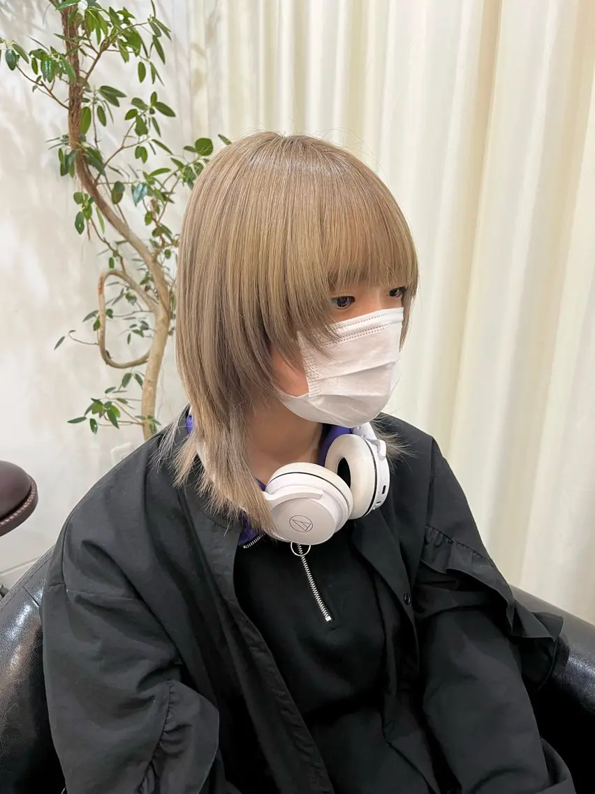 ミディアム カラー ウルフカット ゆな🎀ハイトーン /レイヤーのヘアスタイル