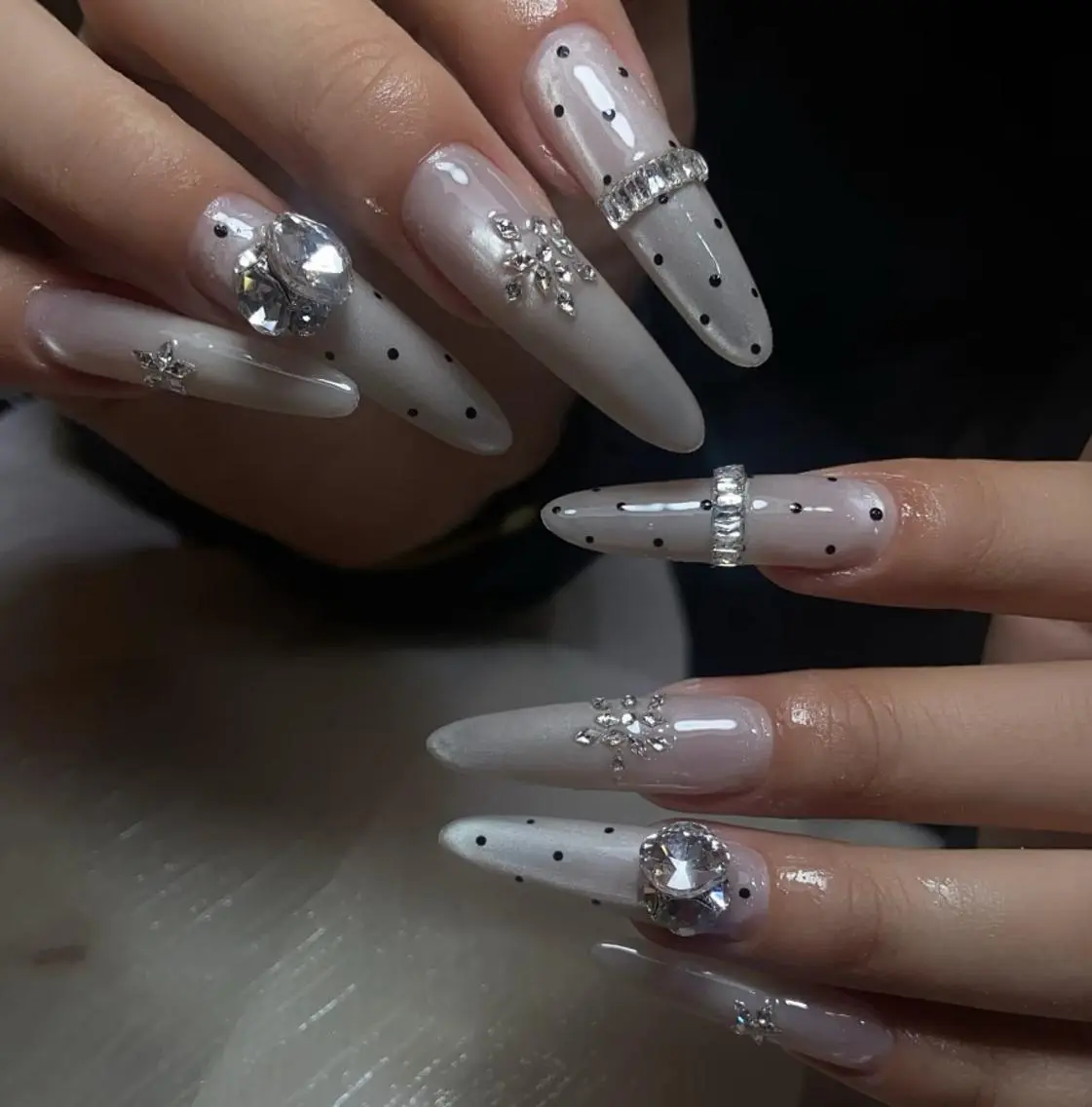 ネイル ハンドネイル ハンドケア 🍑 momo_nailのネイルデザイン