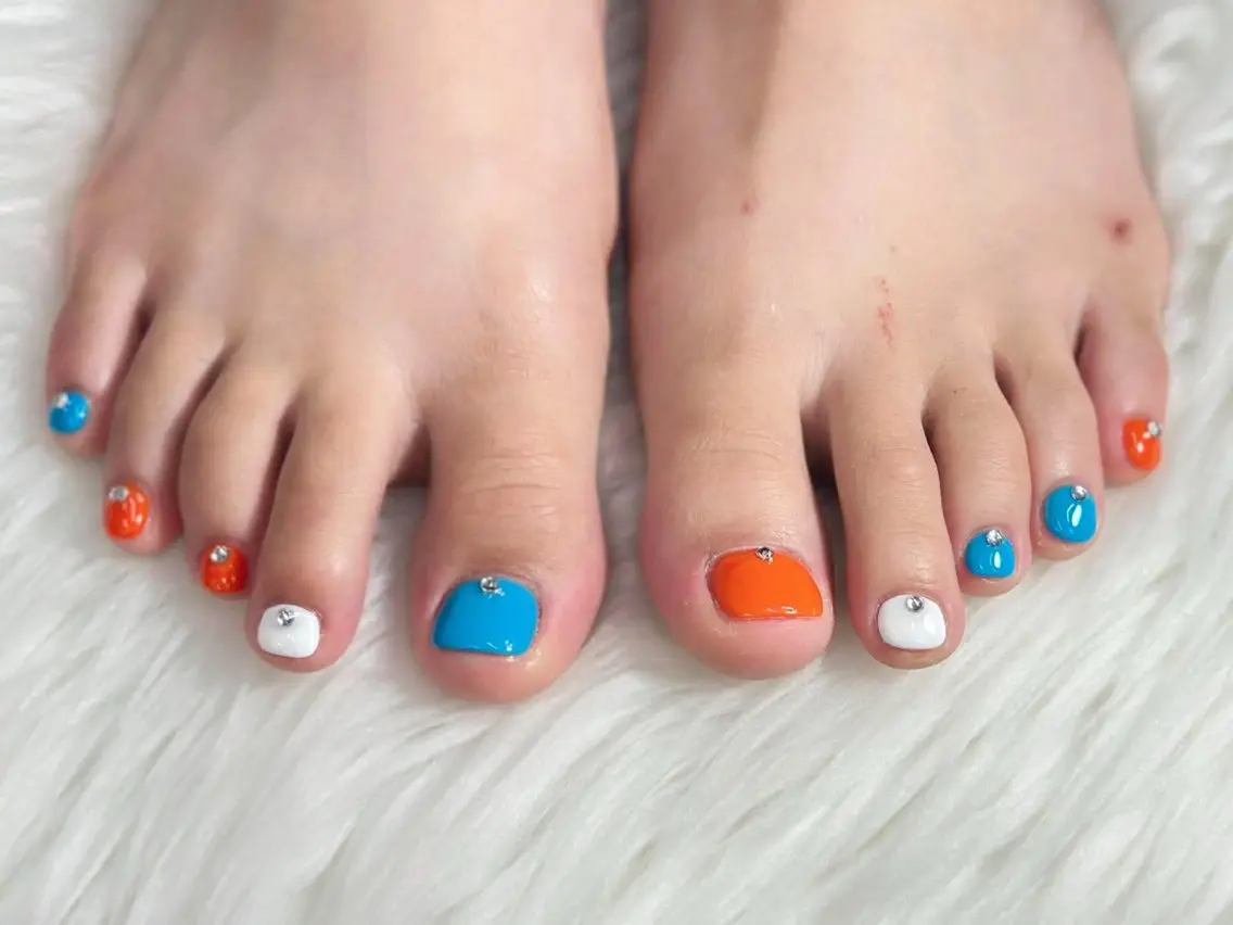 ネイル AURA NAIL 上前津のネイルデザイン