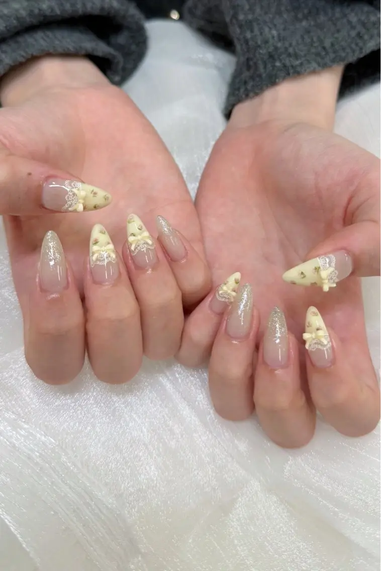 ネイル 黄色 ハンドネイル FLYNail 梅田店のネイルデザイン