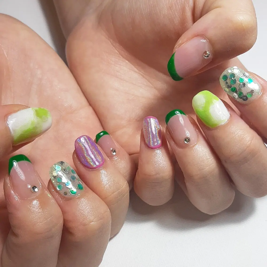 ネイル ジェルネイル グリーン 持ち込み ショートネイル owlnail /持込みデザイン専門のネイルデザイン