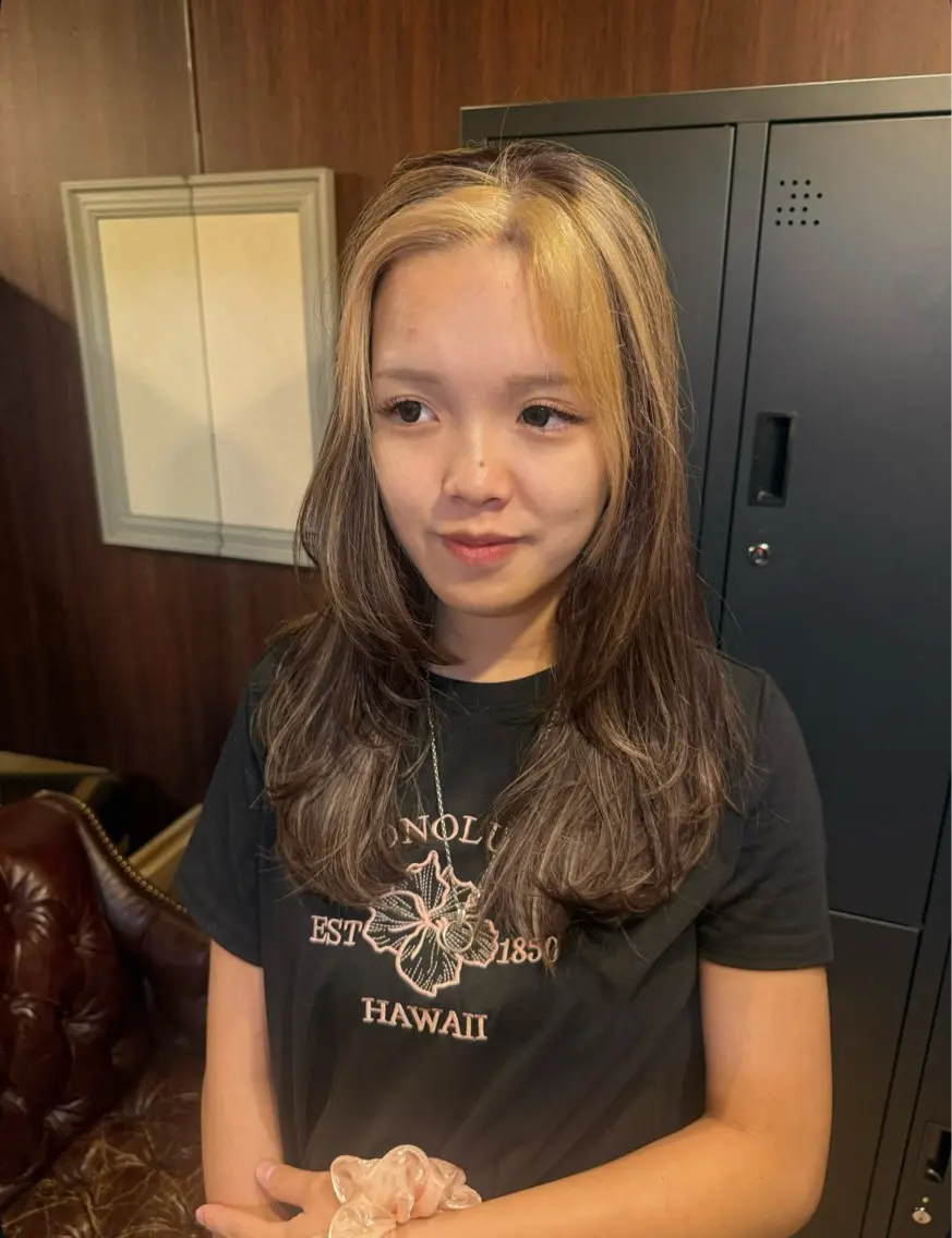 ロング カラー ミストバング フェイスフレーミング ハイライトカラー ハイライト ヘアカラー 🍀ユズミ/ブリーチ /アレンジ🧠🛼のヘアスタイル