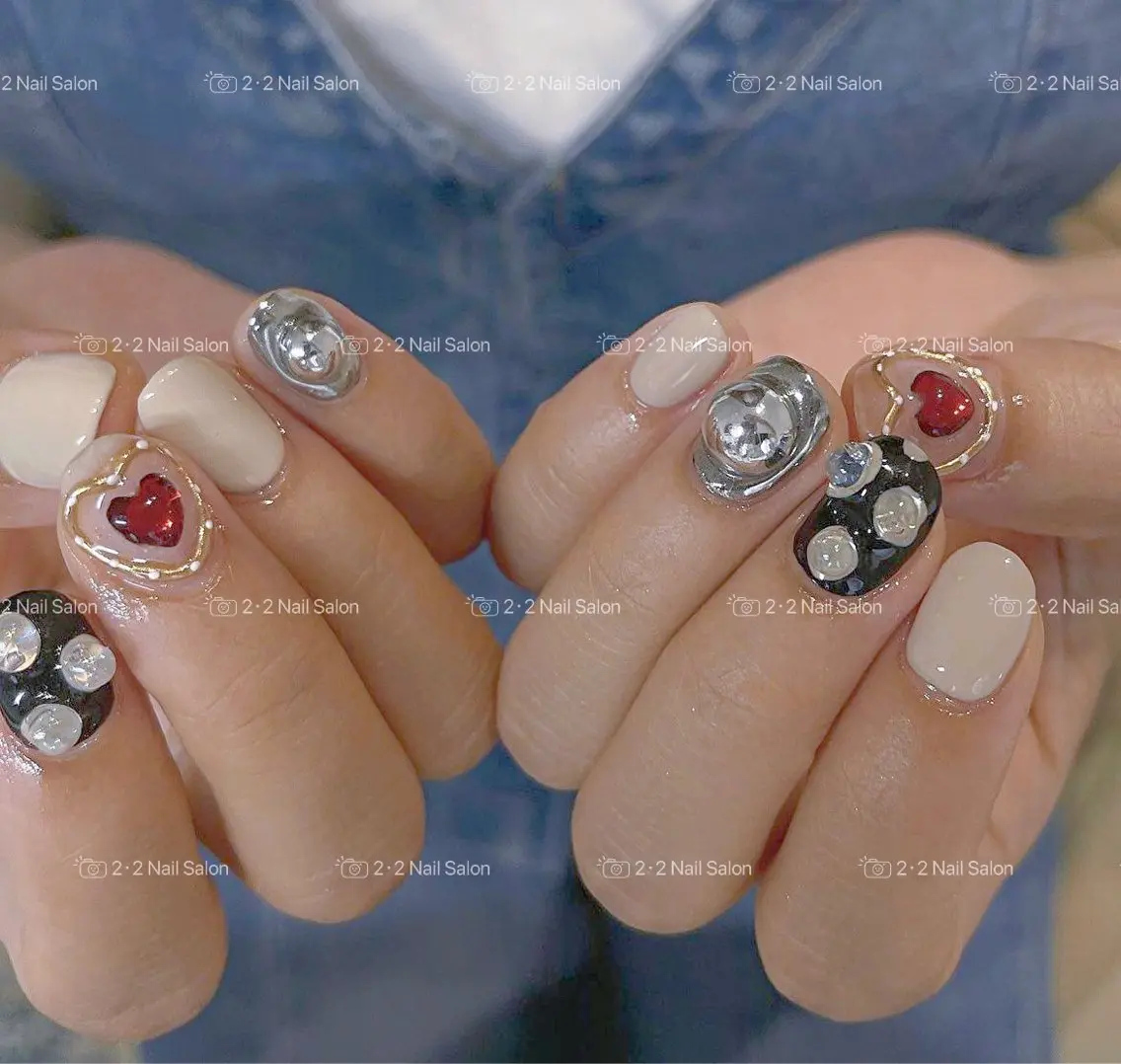 ネイル 🦋y y Nail 🤍のネイルデザイン
