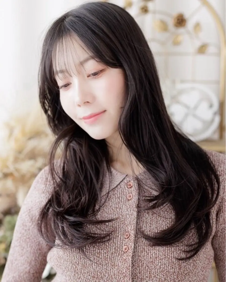 ロング ヘアカラー 松山 彩香のヘアスタイル