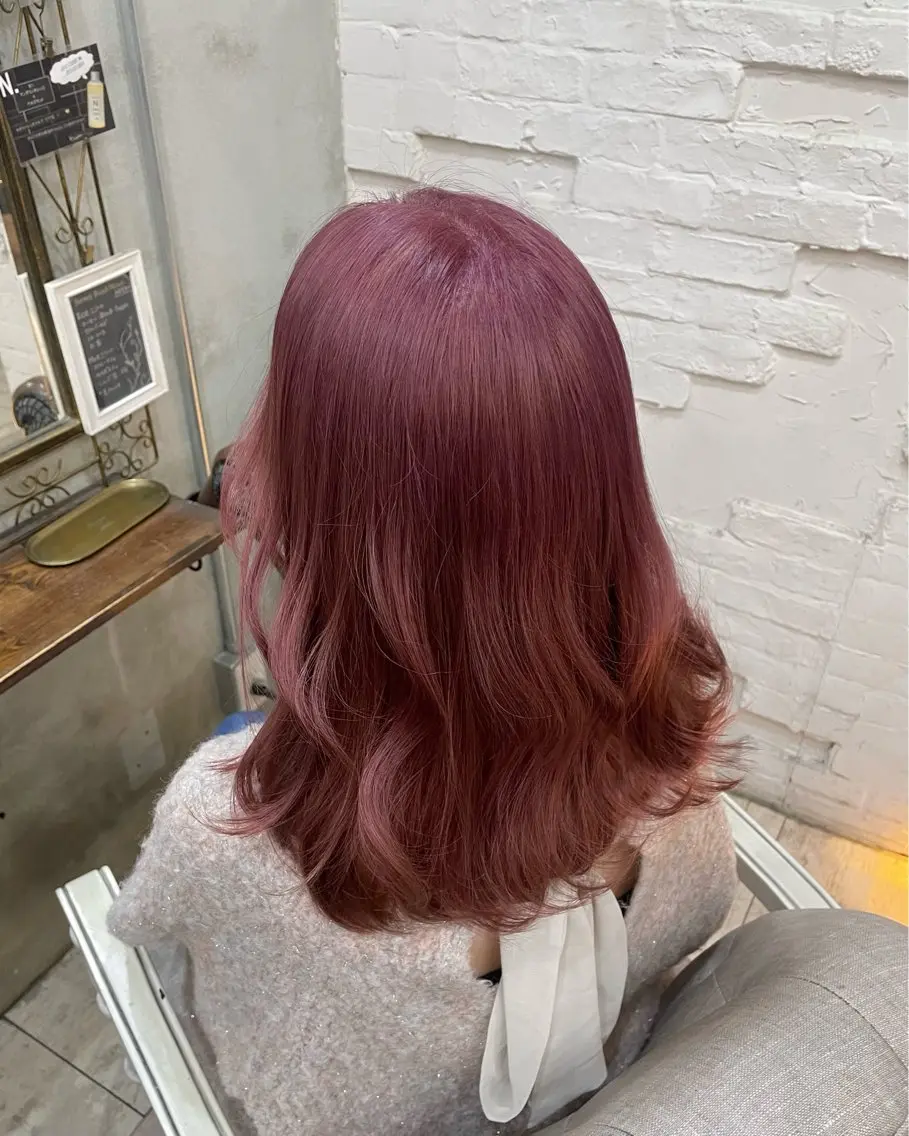 ミディアム カラー カット ヘアカラー トリートメント 【ピンク/韓国ヘア/ ヘアセット】亜海のヘアスタイル