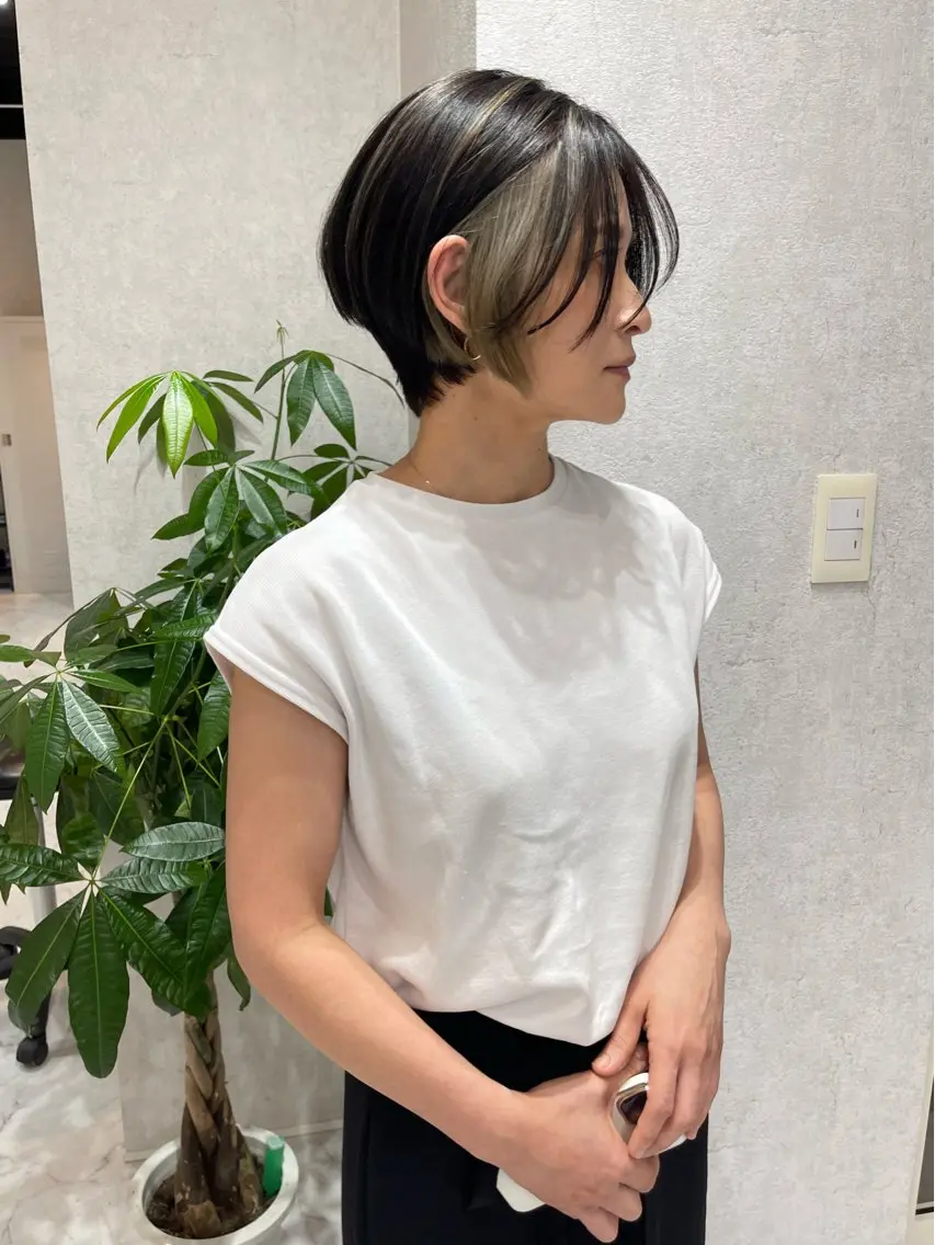ショート カラー ヘアアレンジ バレイヤージュ デザインカラー ハイライトカラー 外国人風カラー ハイライト アンドウ ユウ/ レイヤーカット/韓国のヘアスタイル