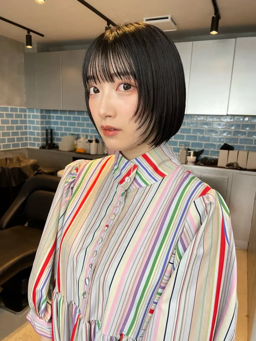 ショート 顔まわりレイヤー 顔周りカット レイヤーカット カット 👑ボブはお任せ ミヤノ👑のヘアスタイル