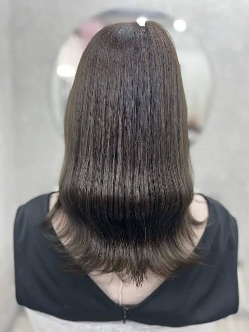 セミロング カラー ぴんく髪の美容師🎀 🖤ゆうなのヘアスタイル