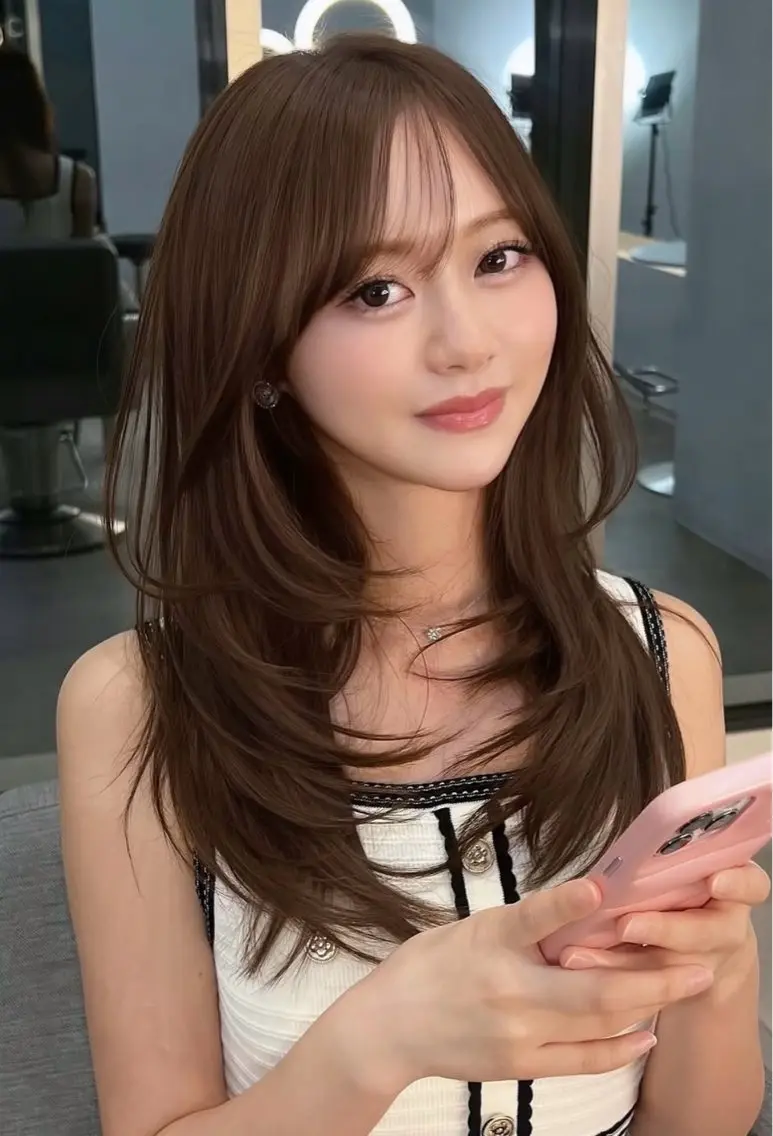 【🕊️毎週木曜日20時限定❤️‍🔥】美顔形成レイヤーカット×髪質改善トリートメント🤍の写真