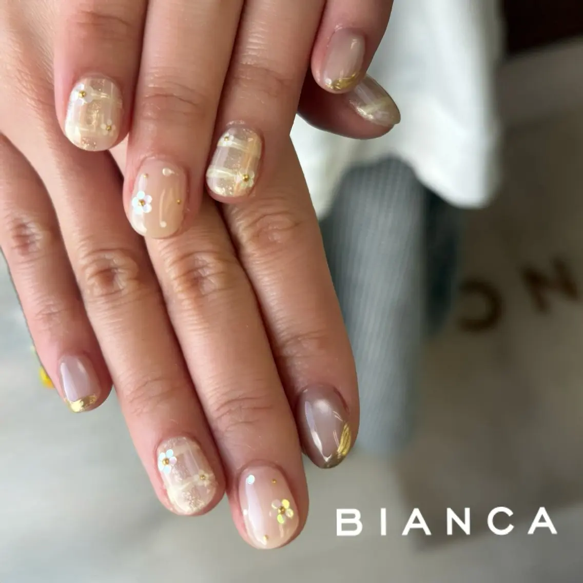 ネイル フラワーネイル ハンドネイル Bianca大宮店 上野のネイルデザイン