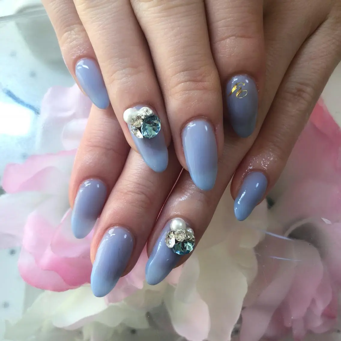 ネイル キラキラネイル ワンカラーネイル luana nailのネイルデザイン