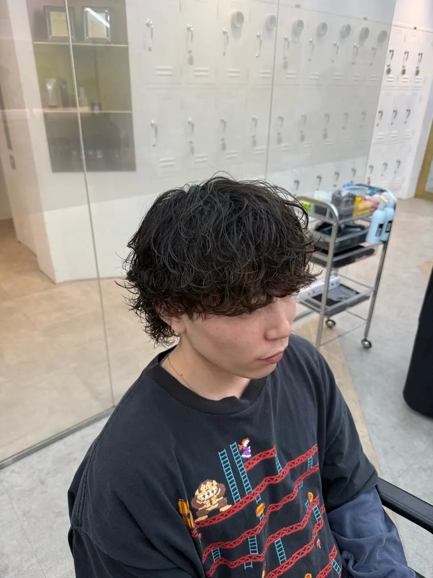 パーマ メンズ 深谷 侑亮のヘアスタイル