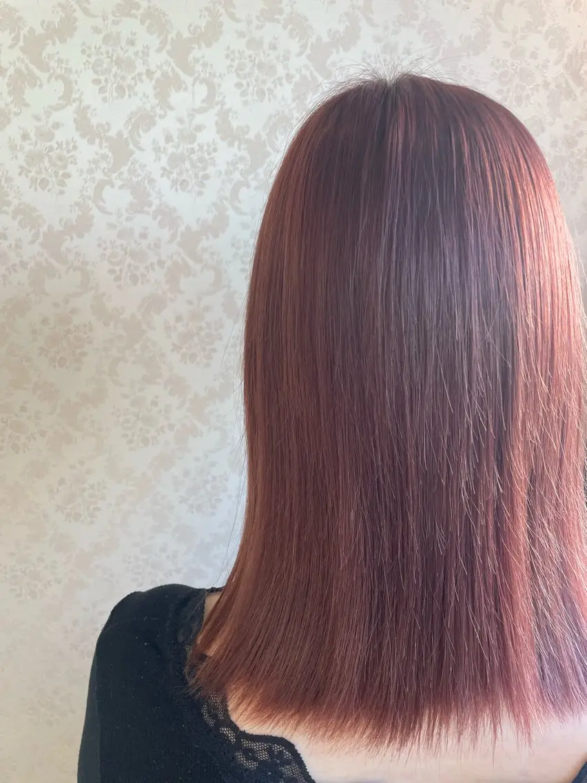 セミロング カラー ヒヨシ ルナのヘアスタイル