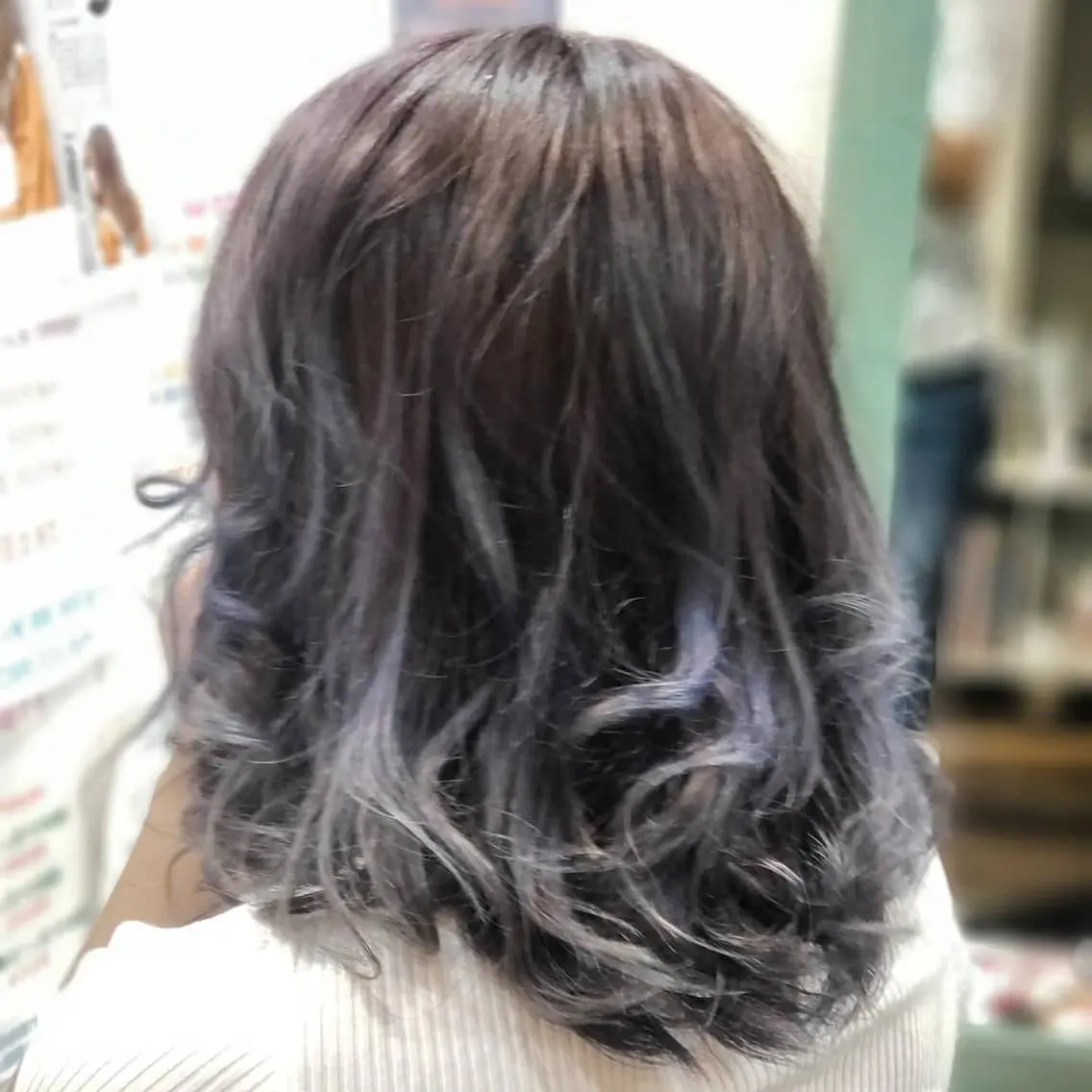 ミディアム カラー パーマ ヘアアレンジ ネイル グラデーションカラー グレージュ グラデーション BOBシークレット じょうじ⭐️のヘアスタイル