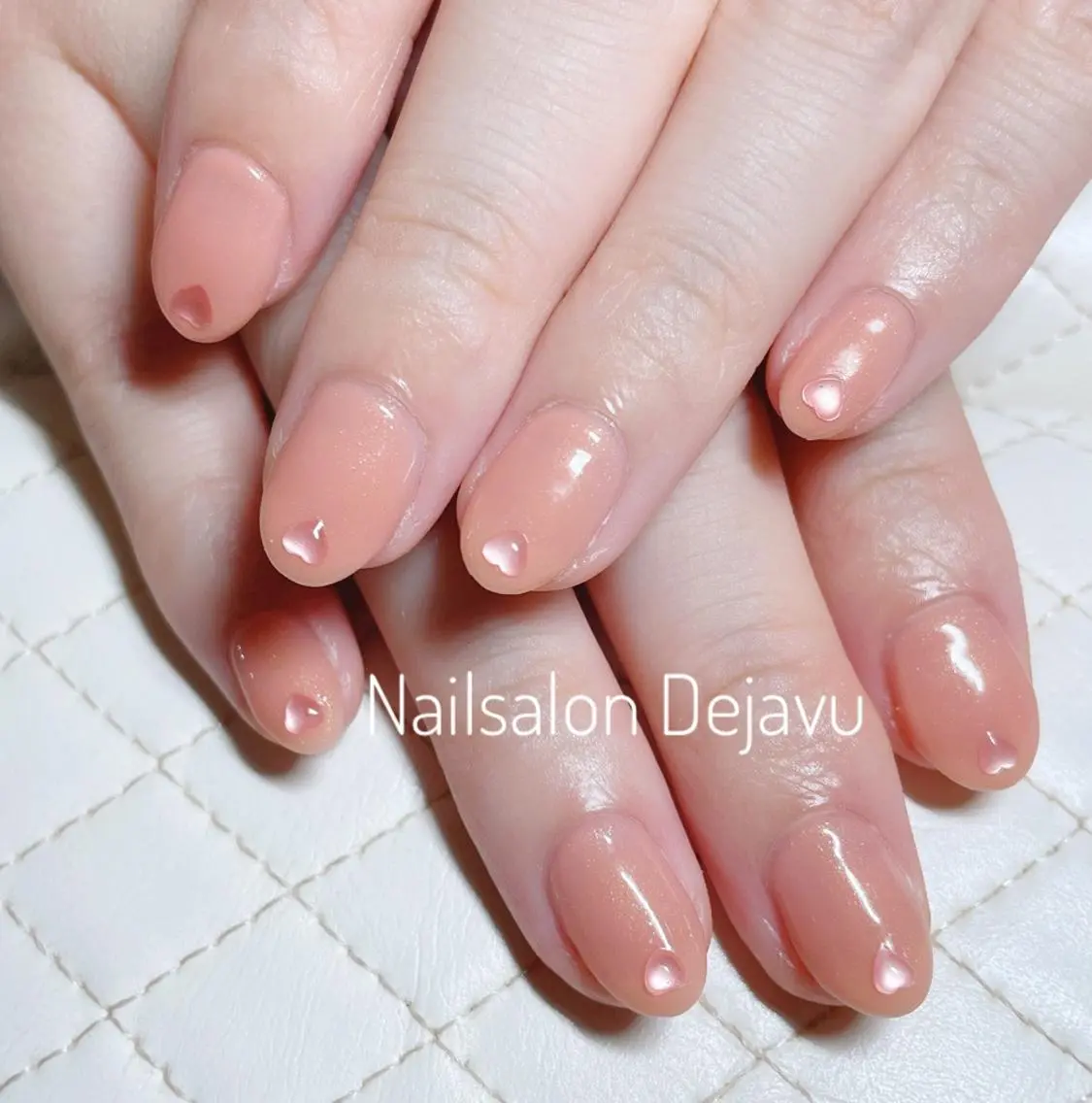 ネイル アートネイル ジェルネイル ハート ワンカラーネイル ぷっくりネイル ハンドネイル Nail salon Dejavu 🌿のネイルデザイン