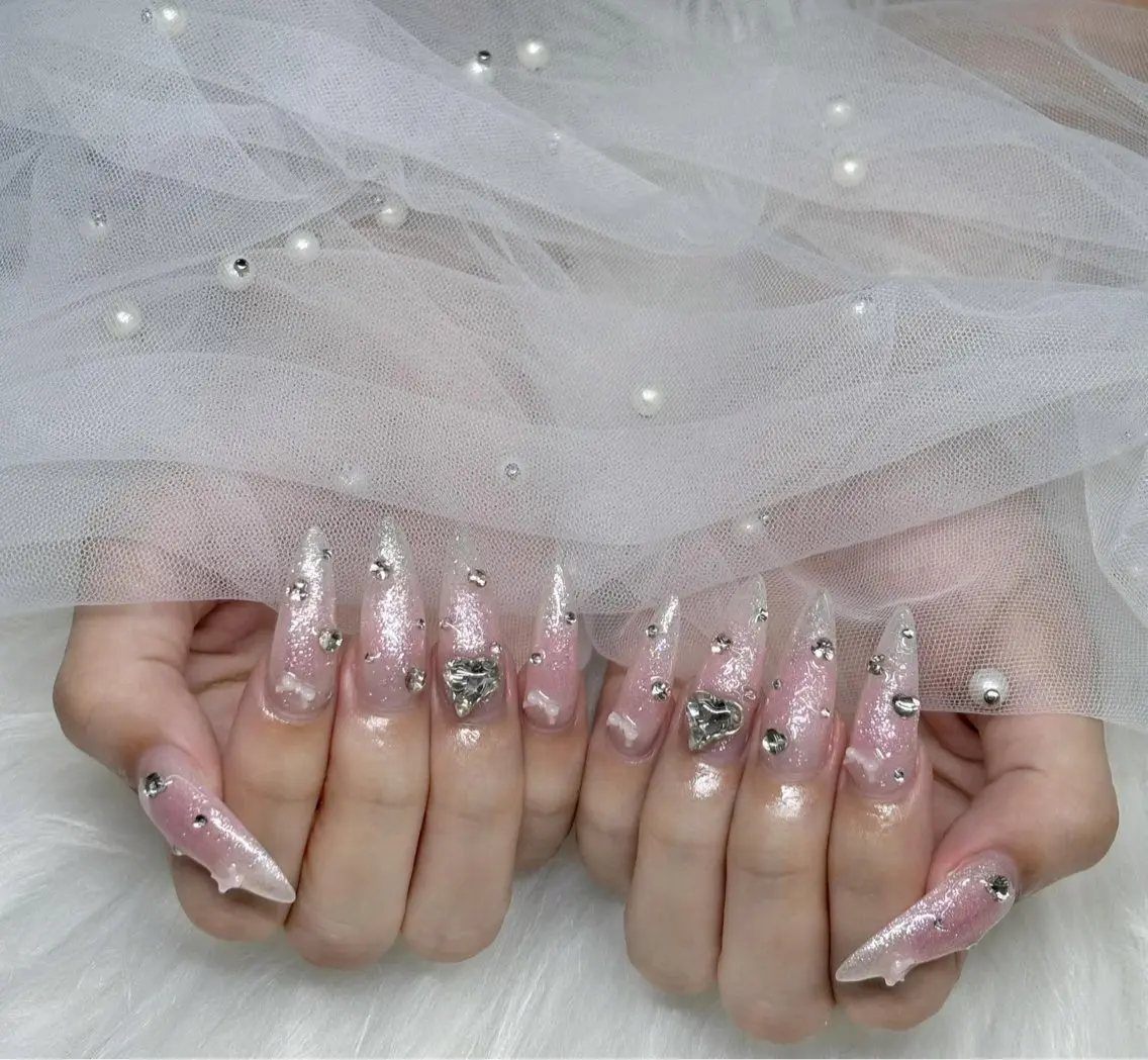 ネイル 韓国ネイル マグネットネイル 持ち込み ハンドネイル Reika Nail _ Royalのネイルデザイン