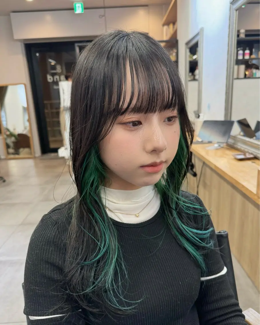 カラー ヘアアレンジ インナーカラー ヘアカラー トリートメント 縮毛矯正/髪質改善 インナーカラーせいぎのヘアスタイル