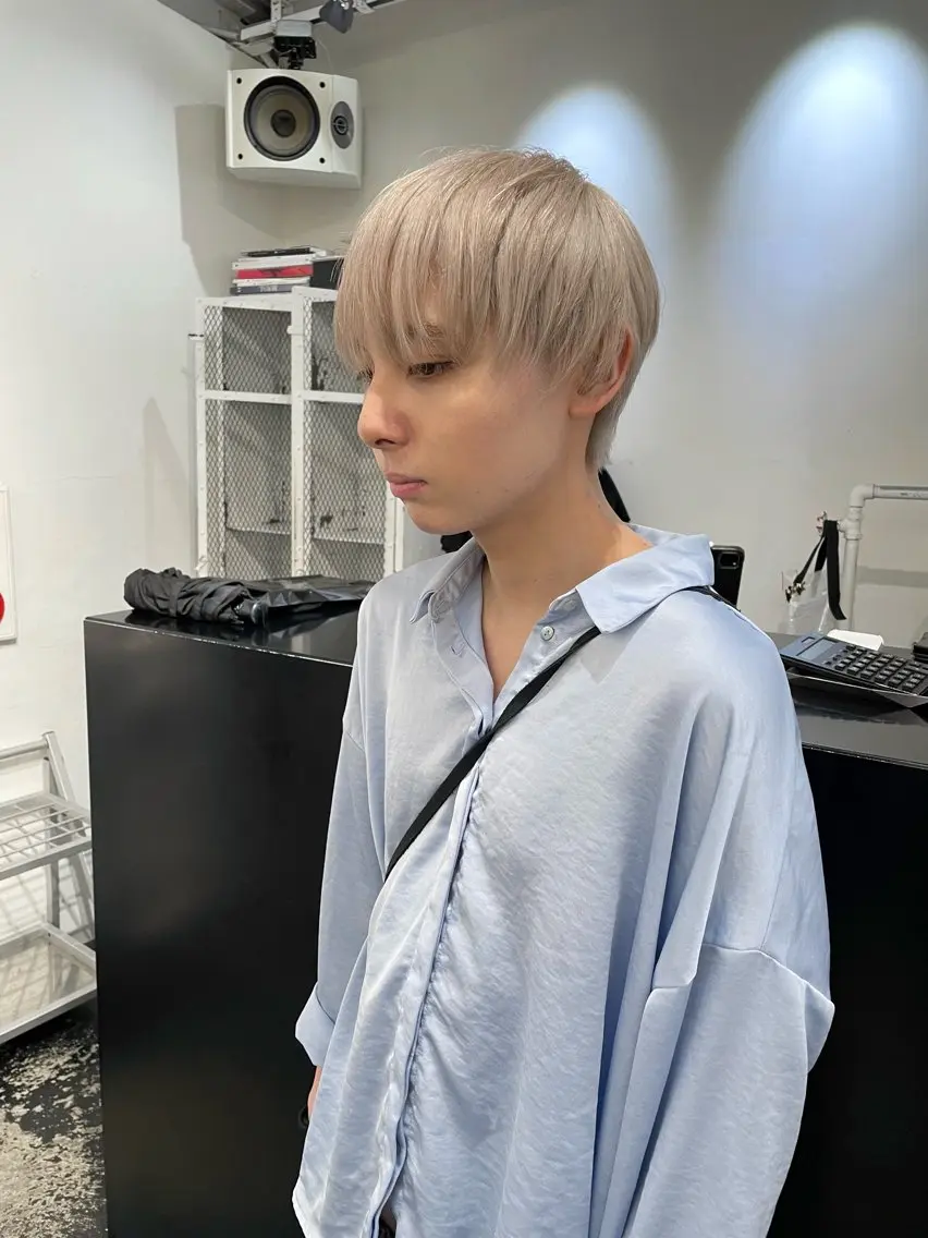 ショート カラー パーマ ヘアアレンジ メンズ キッズ メンズブリーチ ブリーチ カット ヘアカラー トリートメント 艶ハイトーン/ヘア アレンジAYAKAのヘアスタイル