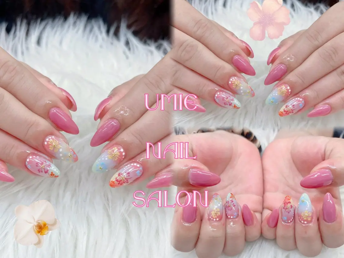 ネイル フットネイル フレンチネイル グラデーション キラキラネイル 韓国ネイル UMIE NAIL SALONのネイルデザイン