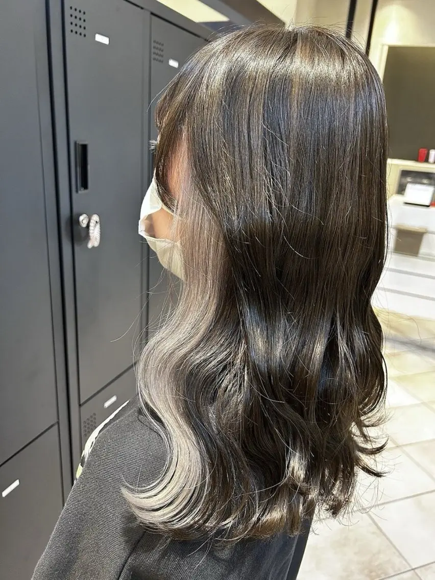 セミロング カラー 🌟カラー特化🌟 大村 遥咲のヘアスタイル