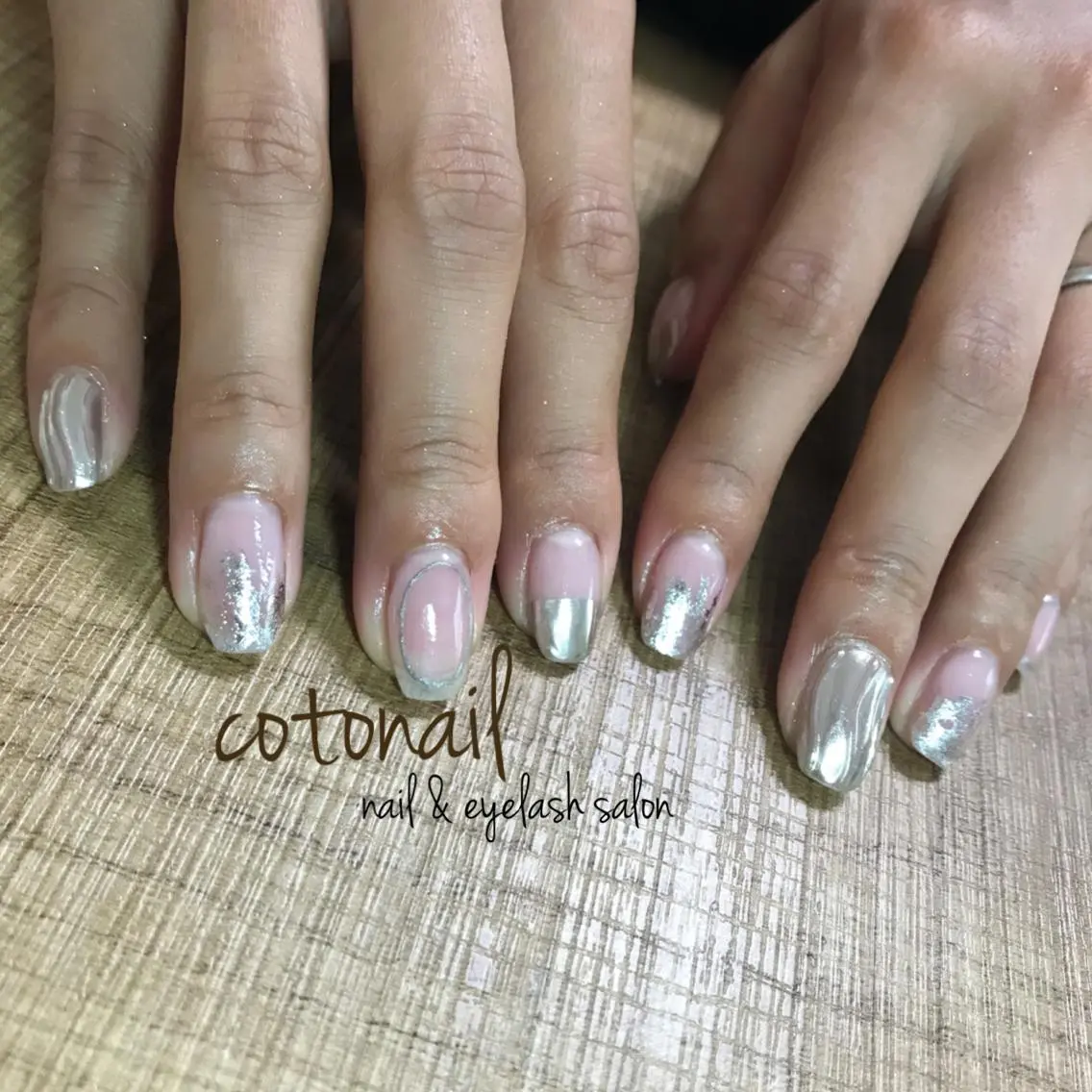 セミロング ネイル アートネイル ハンドネイル ツメトマツゲ .のネイルデザイン