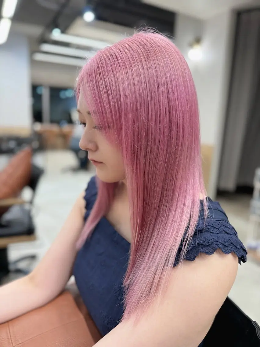 ロング カラー ブリーチ 透明感カラー ピンクカラー ヘアカラー トリートメント 縮毛矯正/髪質改善 インナーカラーせいぎのヘアスタイル