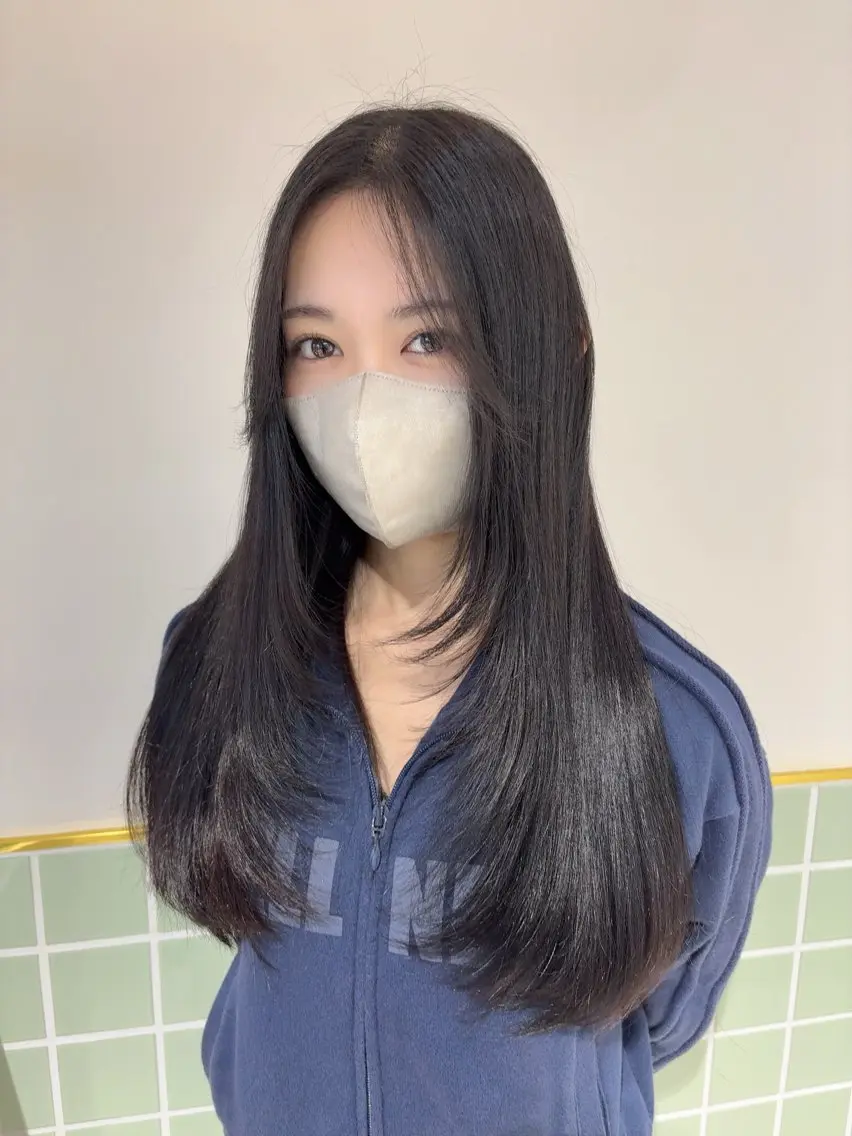 ロング カラー ヘアアレンジ ブリーチ 透明感カラー ブリーチなしカラー くびれヘア 顔まわりレイヤー カット ヘアカラー トリートメント ヘッドスパ ヘアセット 2ヶ月も綺麗に /星野六三四のヘアスタイル