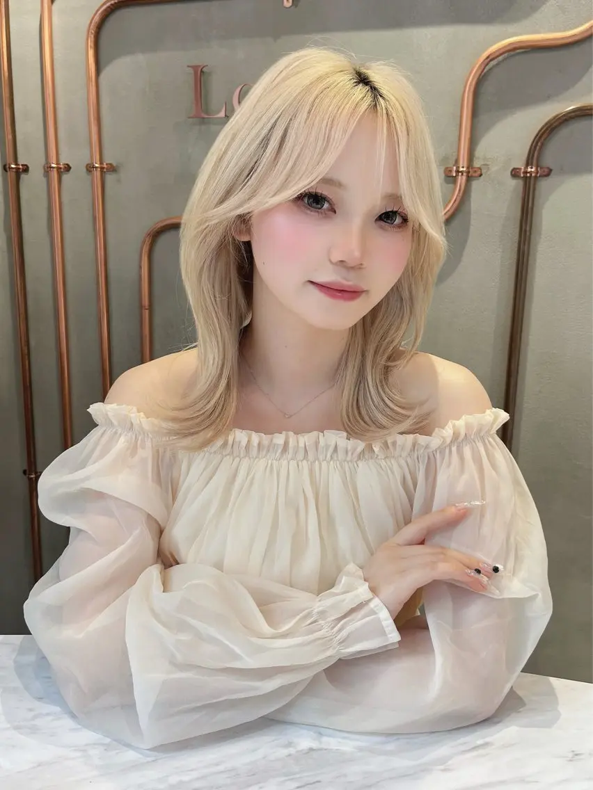 ミディアム カット ヘアカラー 縮毛矯正 トリートメント 小久保美空/縮毛矯正 ミディアム/レイヤーのヘアスタイル