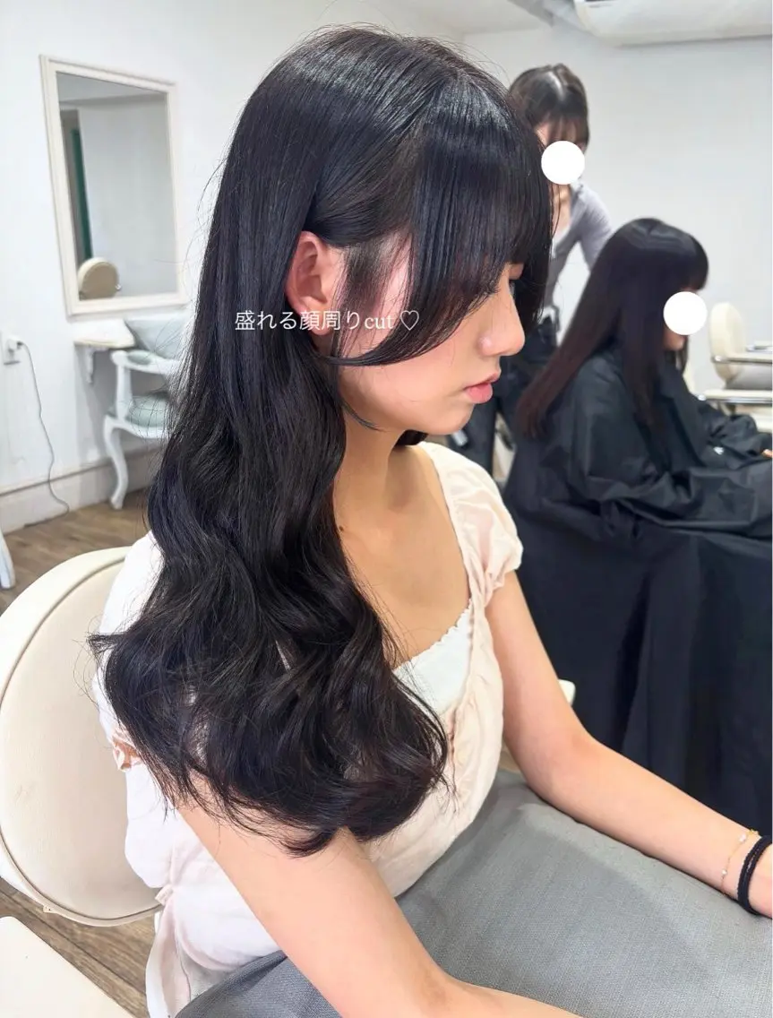 ロング 顔周りカット 𝗺𝗶𝗸𝘂♡ 似合わせ🎀のヘアスタイル