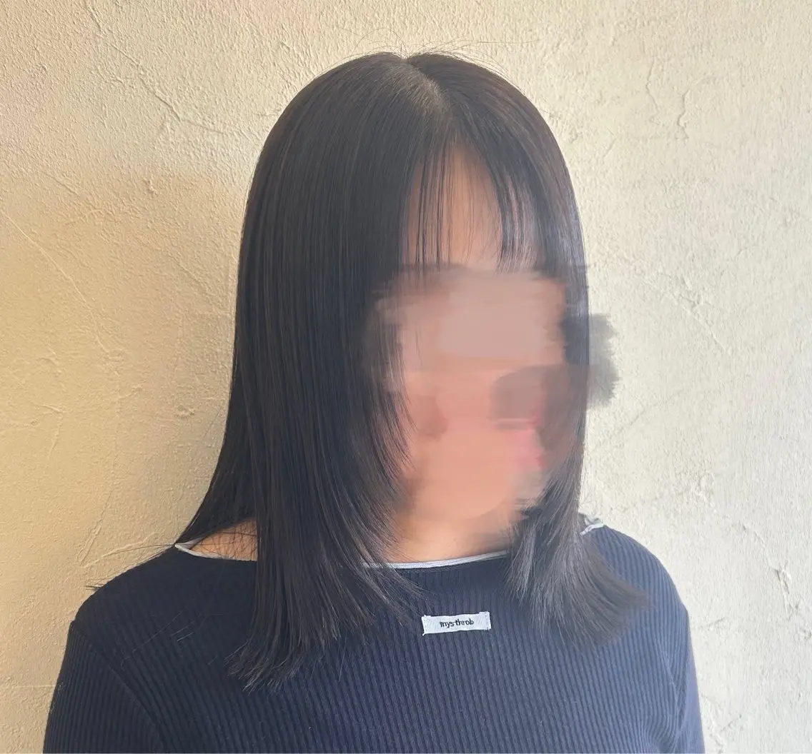 ミディアム 木戸 彩乃のヘアスタイル