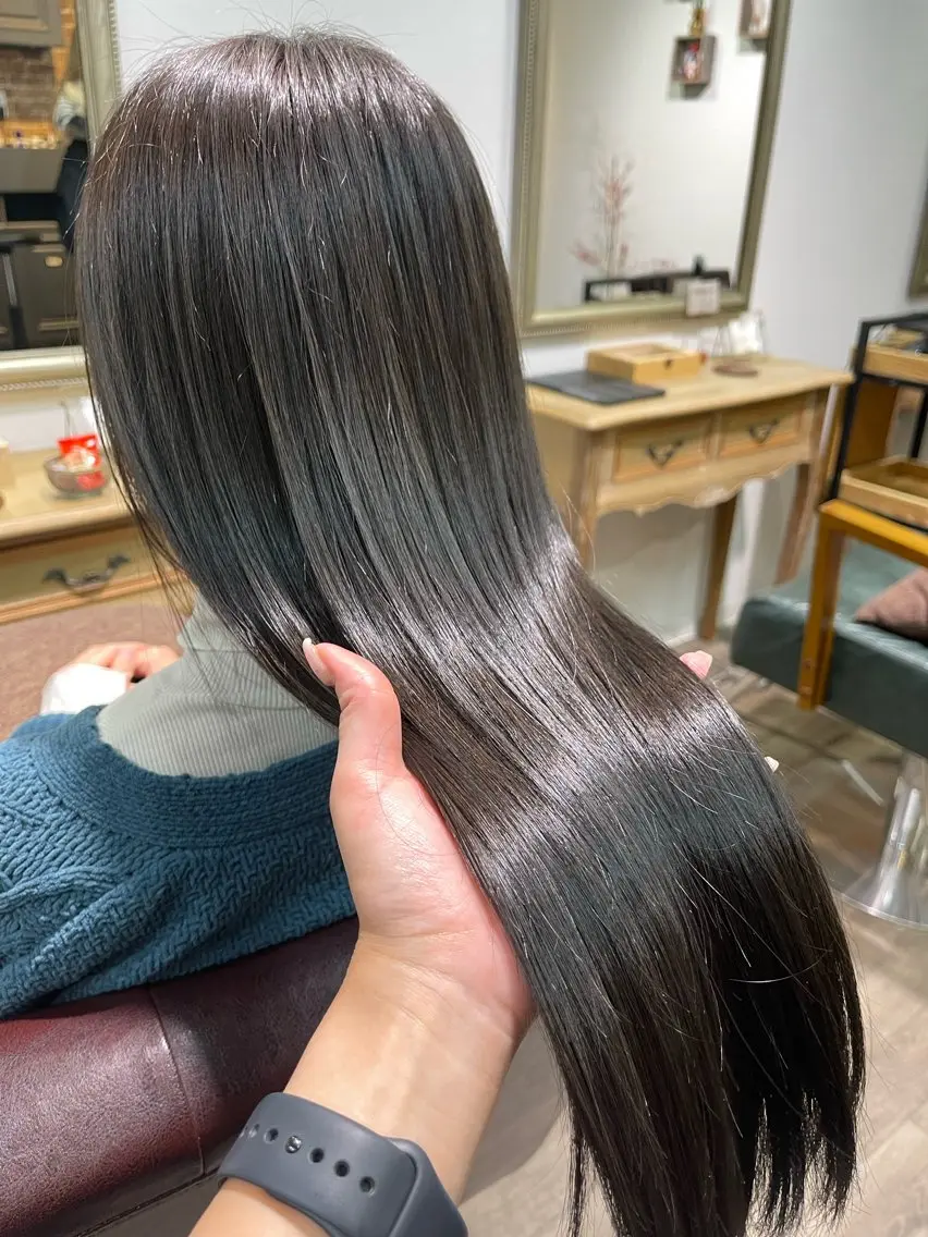 ロング カラー カット ヘアカラー Felice Erikaのヘアスタイル