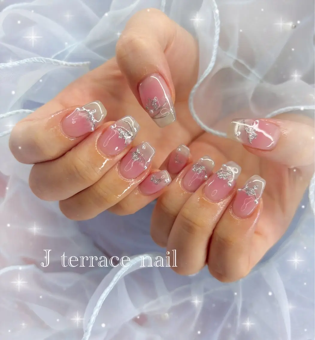 ネイル ハート 持ち込み リボン ストーンネイル J terrace Nailのネイルデザイン