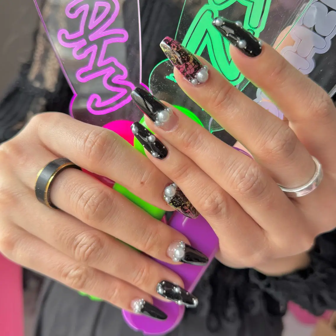 ネイル ハンドネイル NAIL303 🛼 SHIORIのネイルデザイン