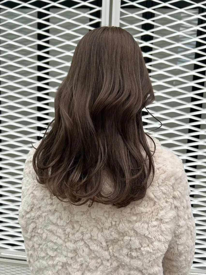 ロング カラー ヘアアレンジ カット ヘアカラー トリートメント yuka .のヘアスタイル