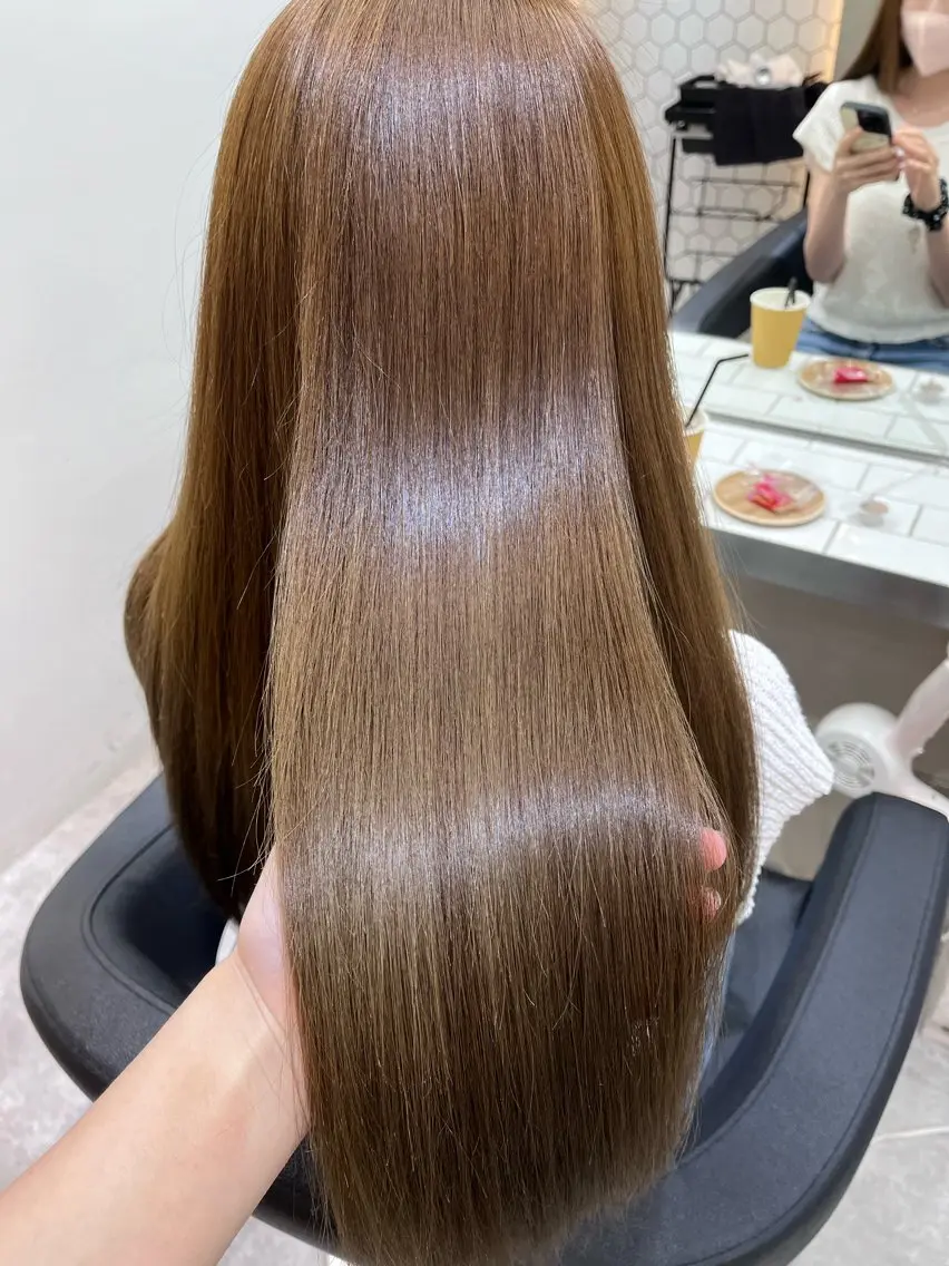 ロング カラー Viot 銀座 樋口 桃佳のヘアスタイル