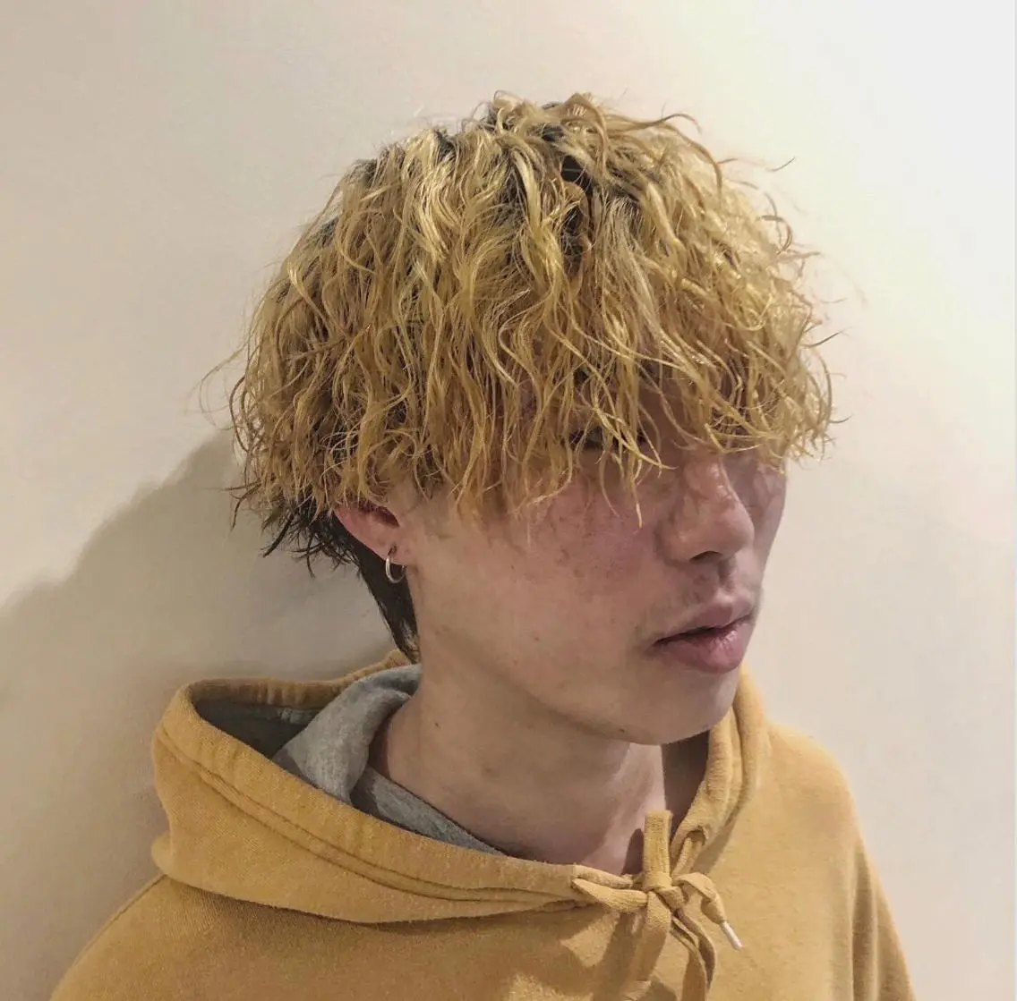 パーマ ヘアアレンジ メンズ メンズブリーチ メンズパーマ メンズツイストパーマ ツイストパーマ 美容室sand 横浜のヘアスタイル