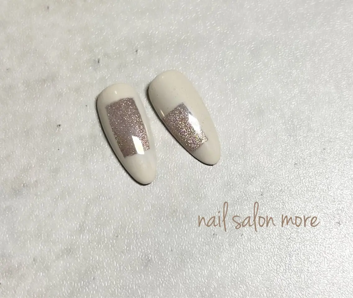 ネイル アートネイル マグネットネイル ワンカラーネイル nail salon moreのネイルデザイン